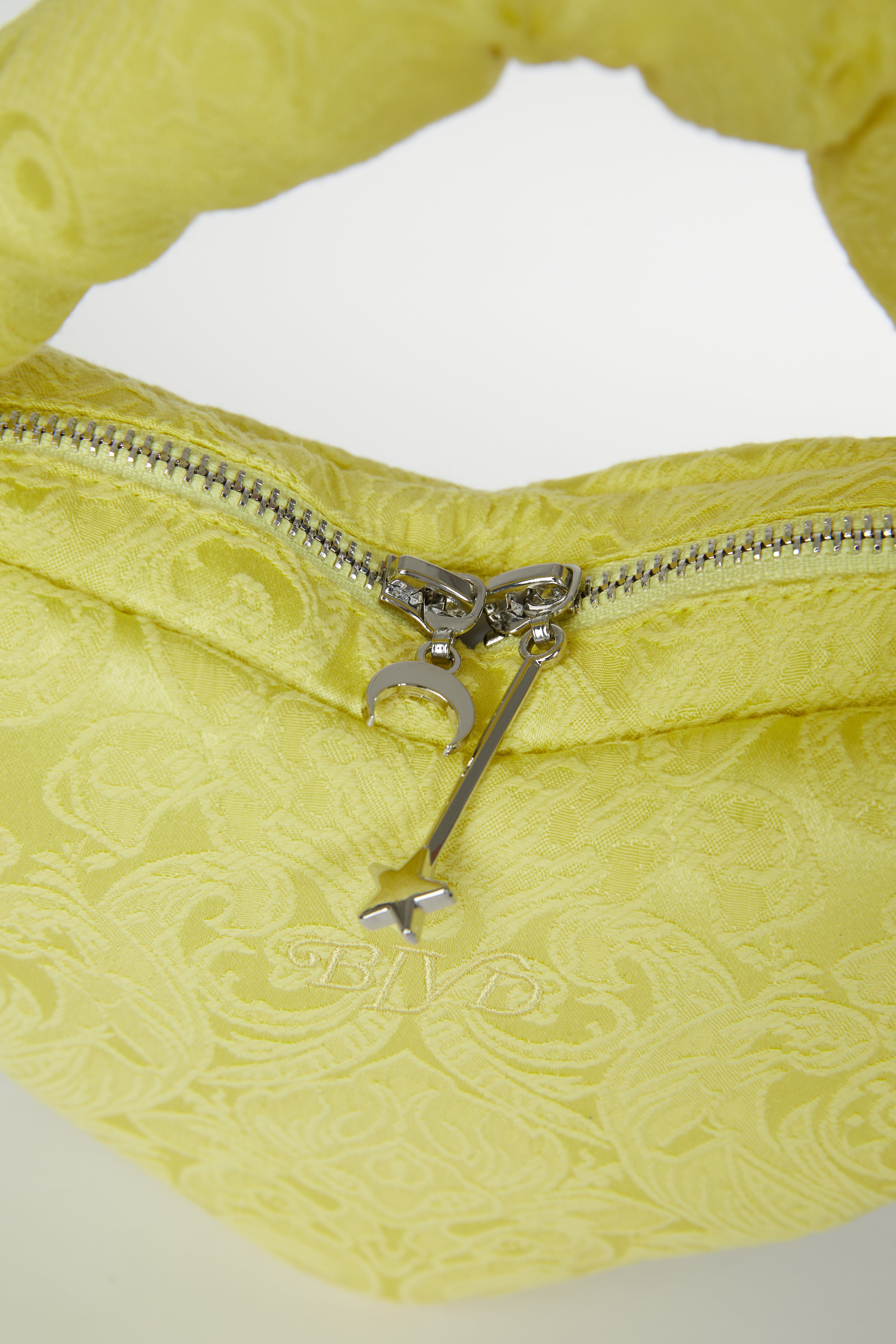 Marshmallow Heart Clutch in Sunflower