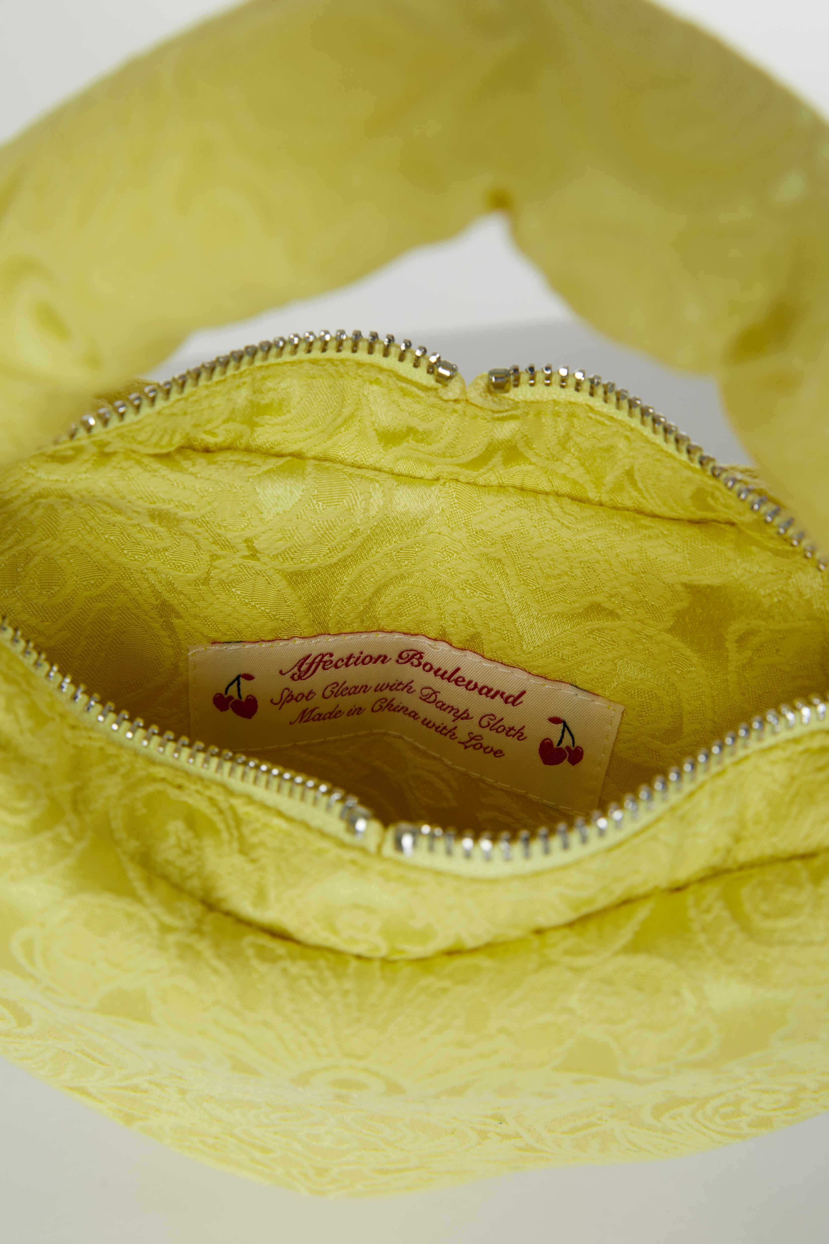 Marshmallow Heart Clutch in Sunflower